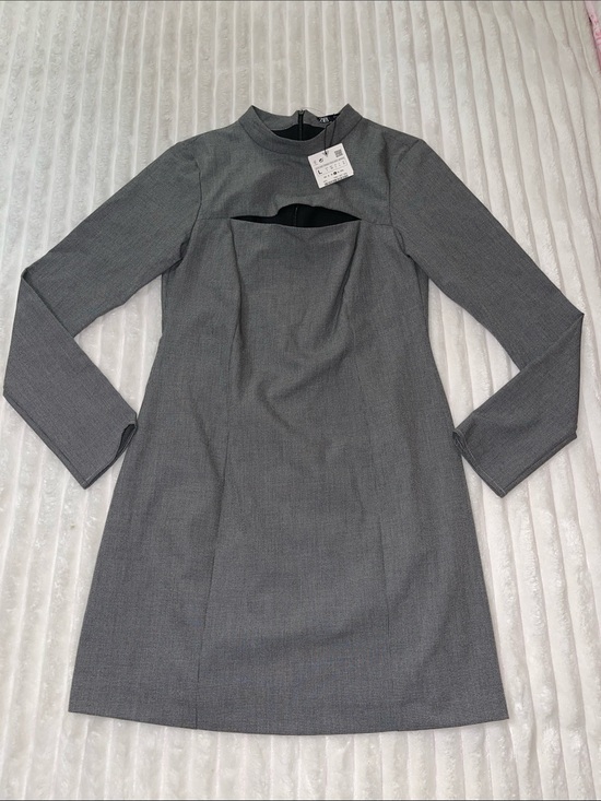 Zara Dresses & Skirts - Zara Gray Long-Sleeve Shift Dress with Front Cutout NWT | Size Large